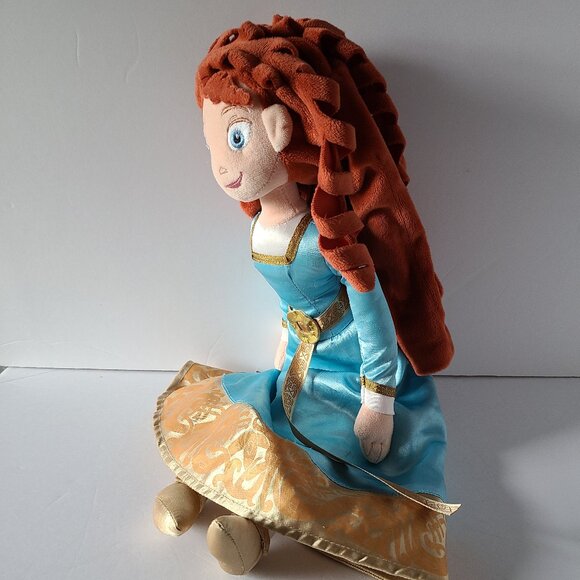 MERIDA DISNEY STORE BRAVE PRINCESS 20 INCH DOLL PLUSH RED HAIR - Picture 2 of 13